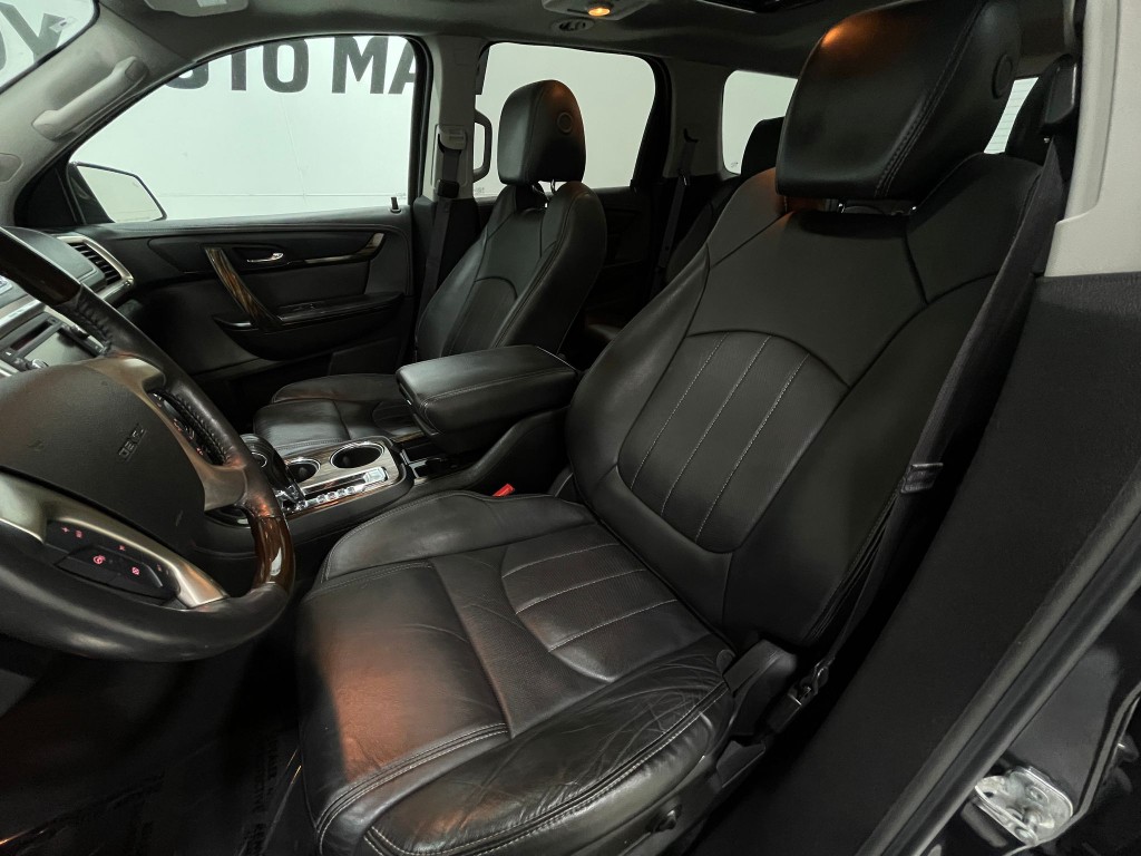 2015 GMC Acadia Image 15