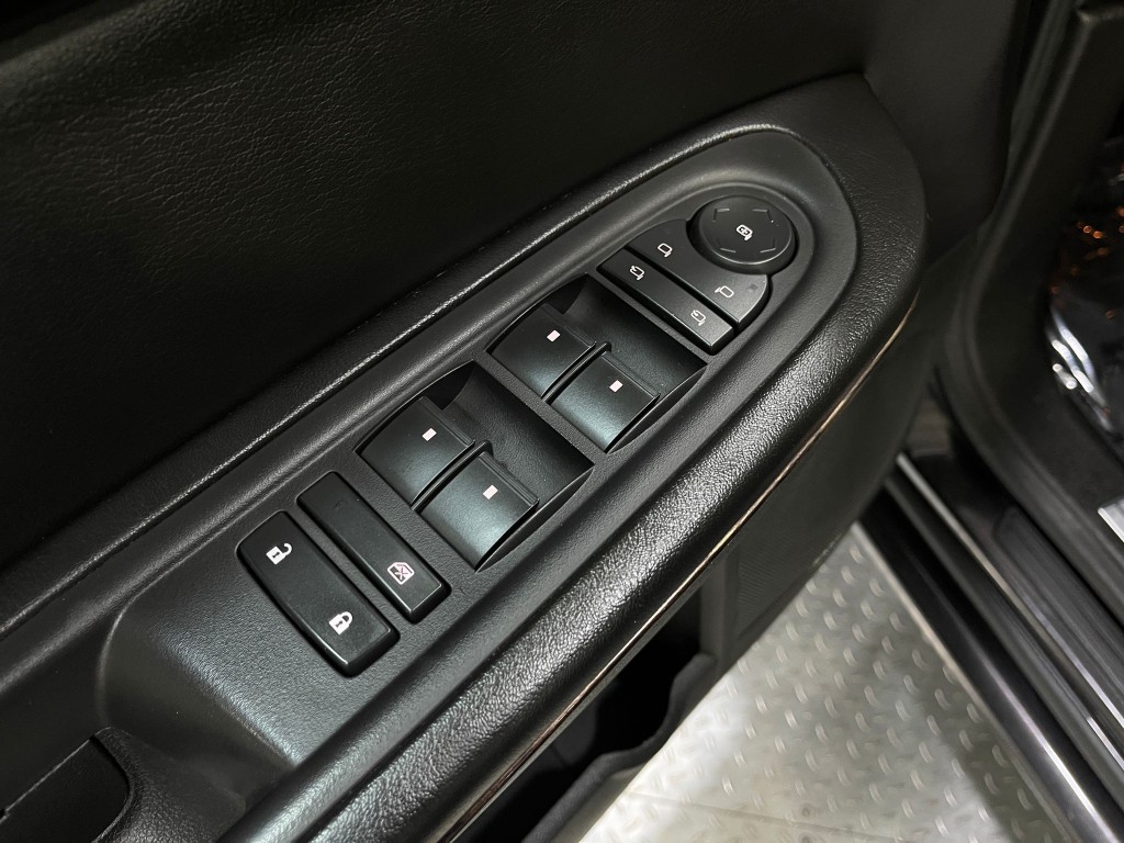 2015 GMC Acadia Image 17