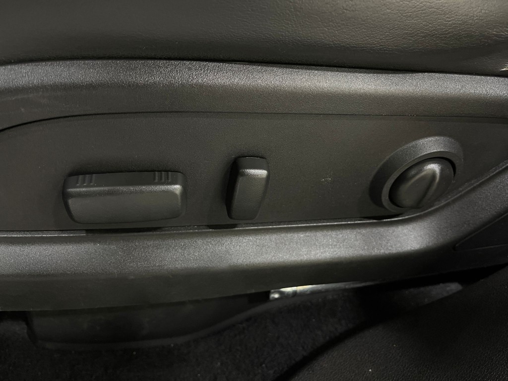 2015 GMC Acadia Image 18