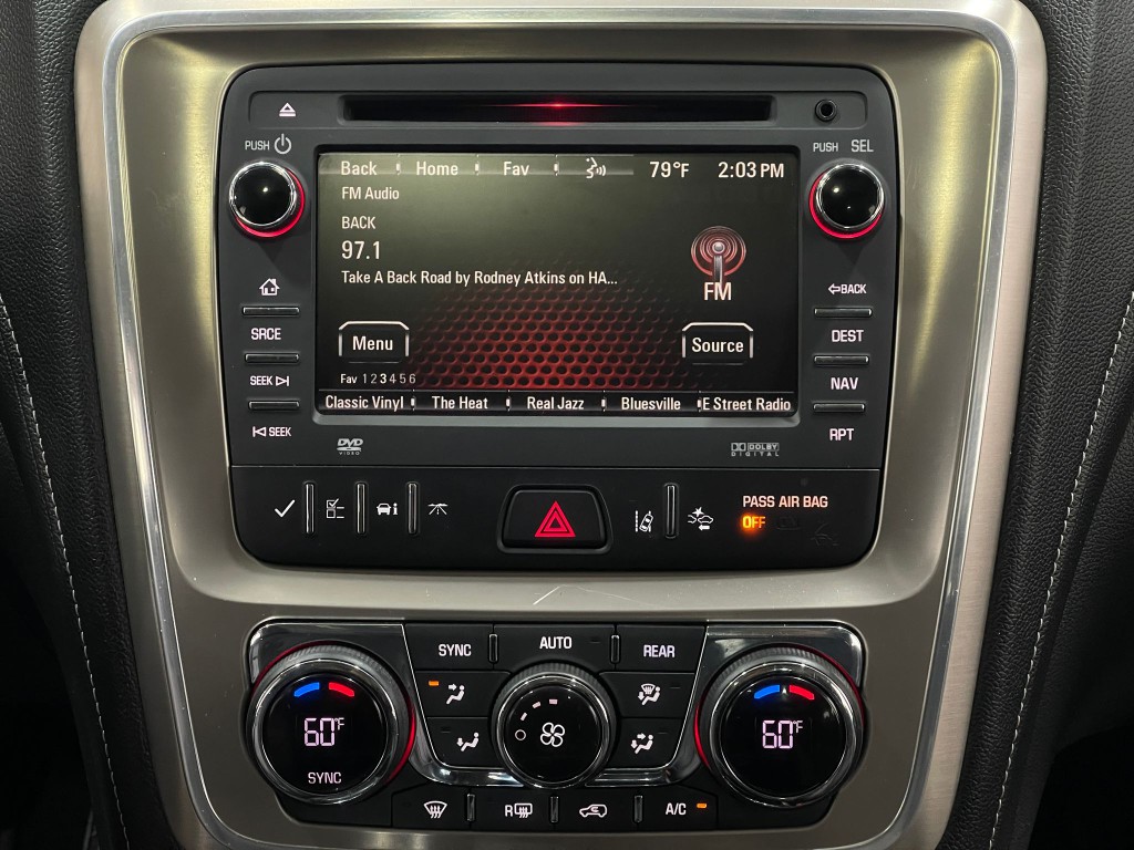 2015 GMC Acadia Image 25