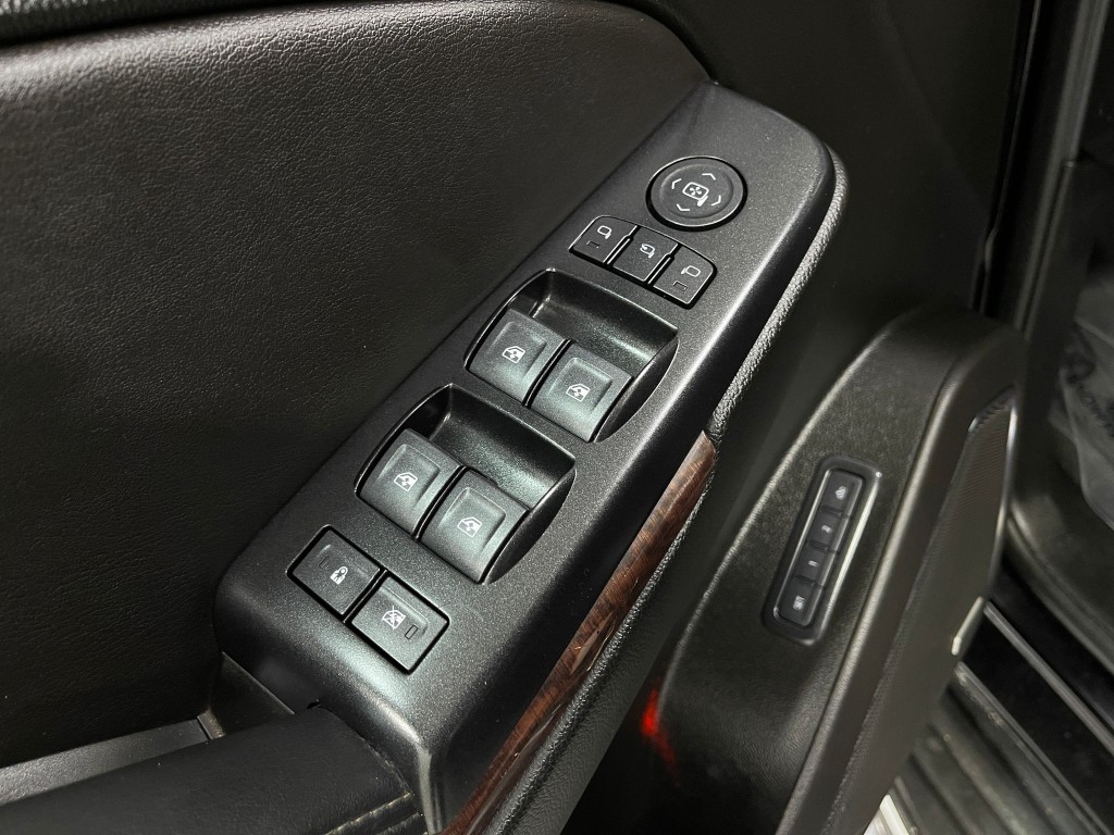 2019 GMC Yukon Image 16