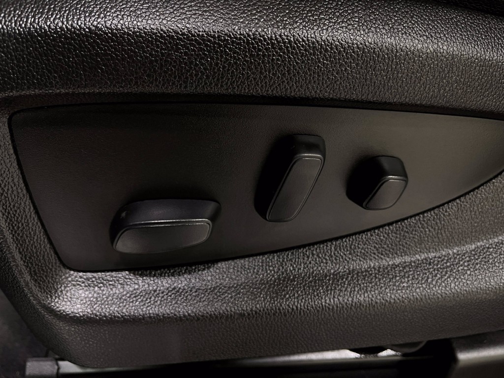 2019 GMC Yukon Image 17