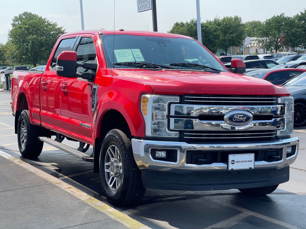 2017 Ford F-250 Image 2