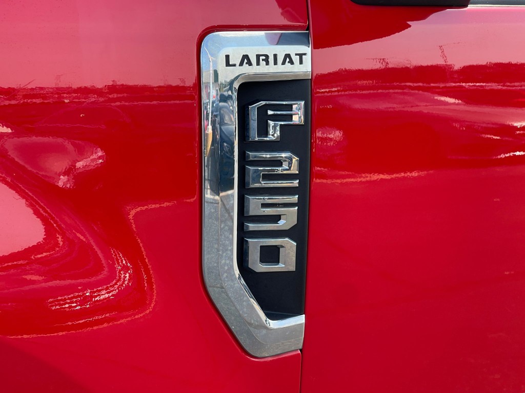 2017 Ford F-250 Image 38