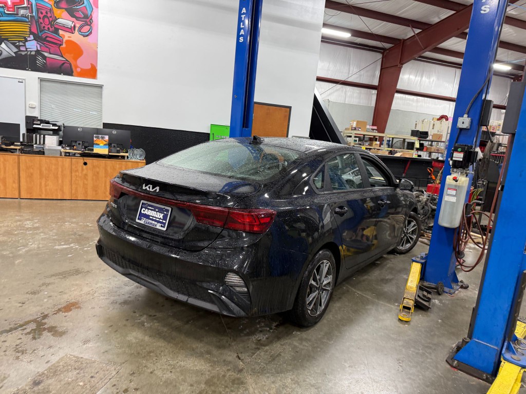 2023 Kia Forte Image 3