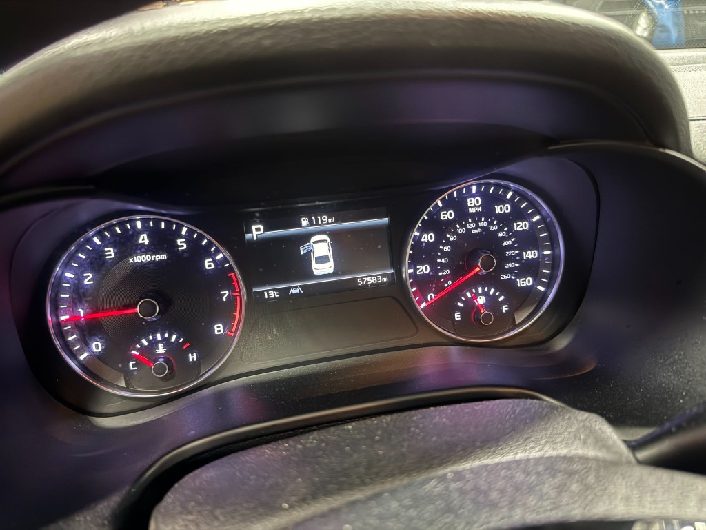 2023 Kia Forte Image 5