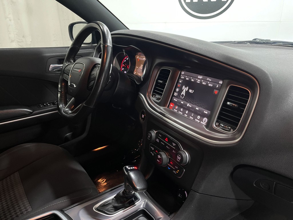 2021 Dodge Charger Image 18