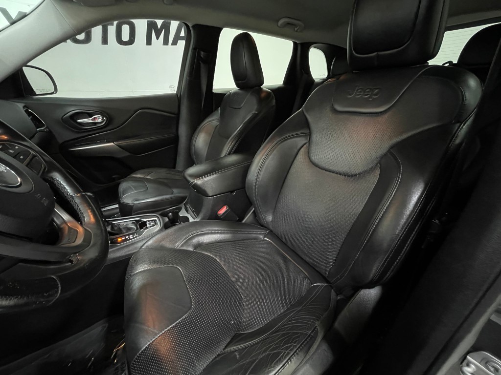 2019 Jeep Cherokee Image 13