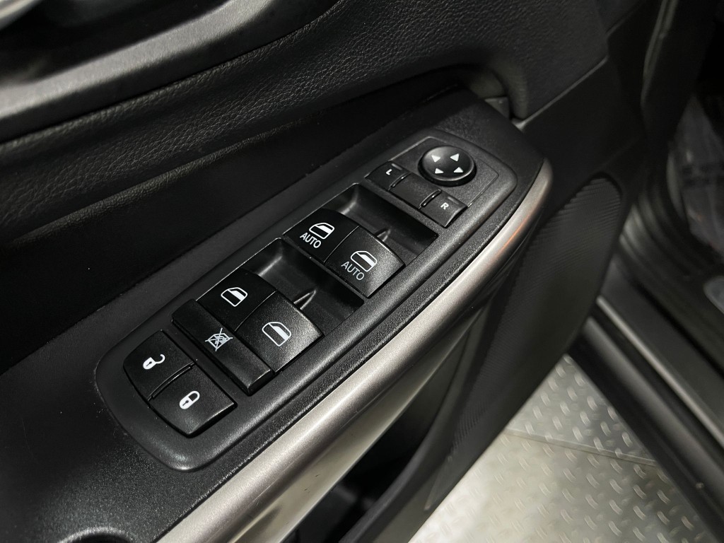 2019 Jeep Cherokee Image 15