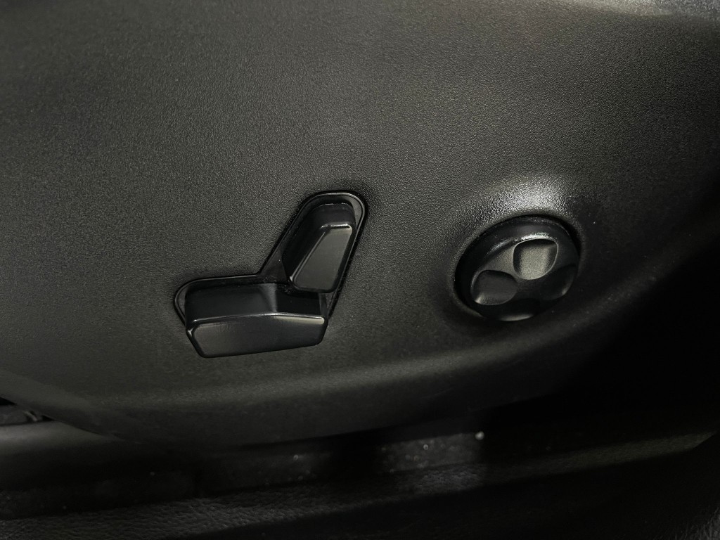 2019 Jeep Cherokee Image 16