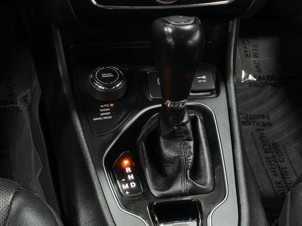 2019 Jeep Cherokee Image 28