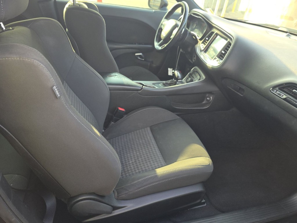 2019 Dodge Challenger Image 8