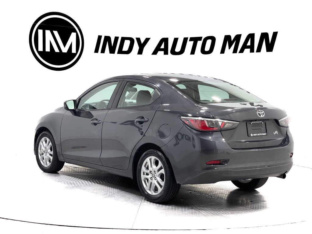 2018 Toyota Yaris Image 6