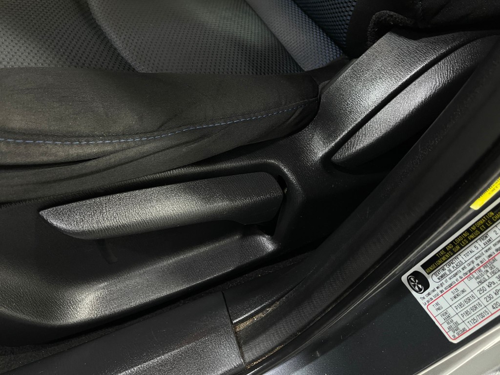 2018 Toyota Yaris Image 16