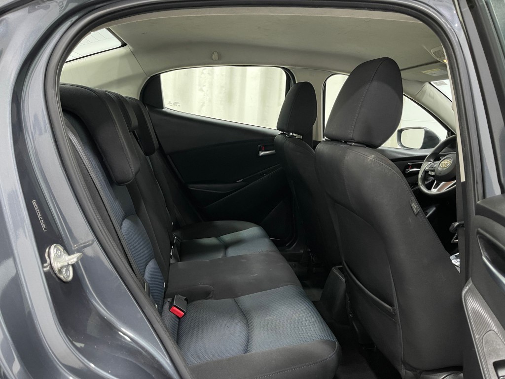 2018 Toyota Yaris Image 31