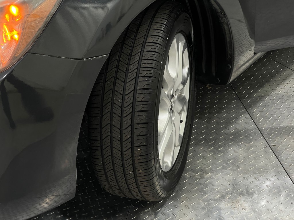 2018 Toyota Yaris Image 34