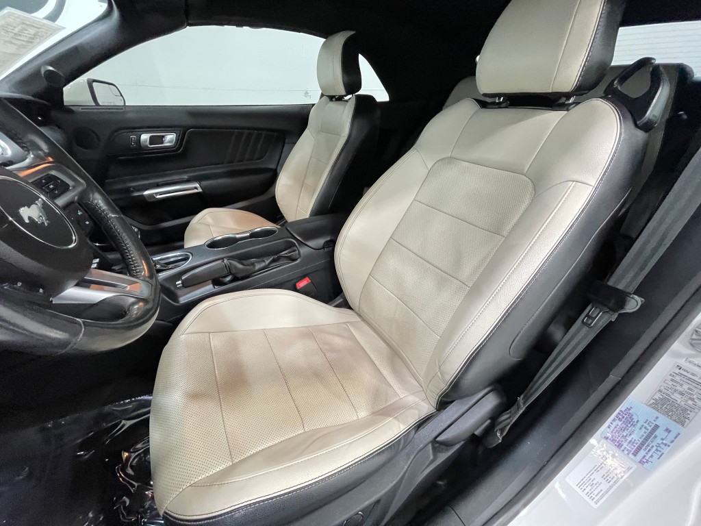 2018 Ford Mustang Image 13