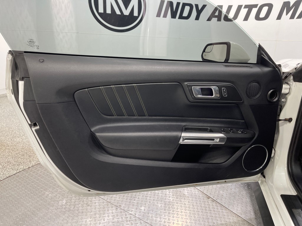 2018 Ford Mustang Image 14