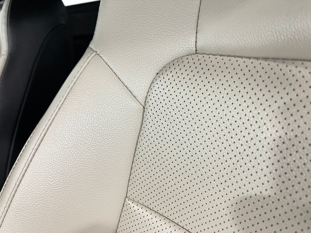 2018 Ford Mustang Image 16