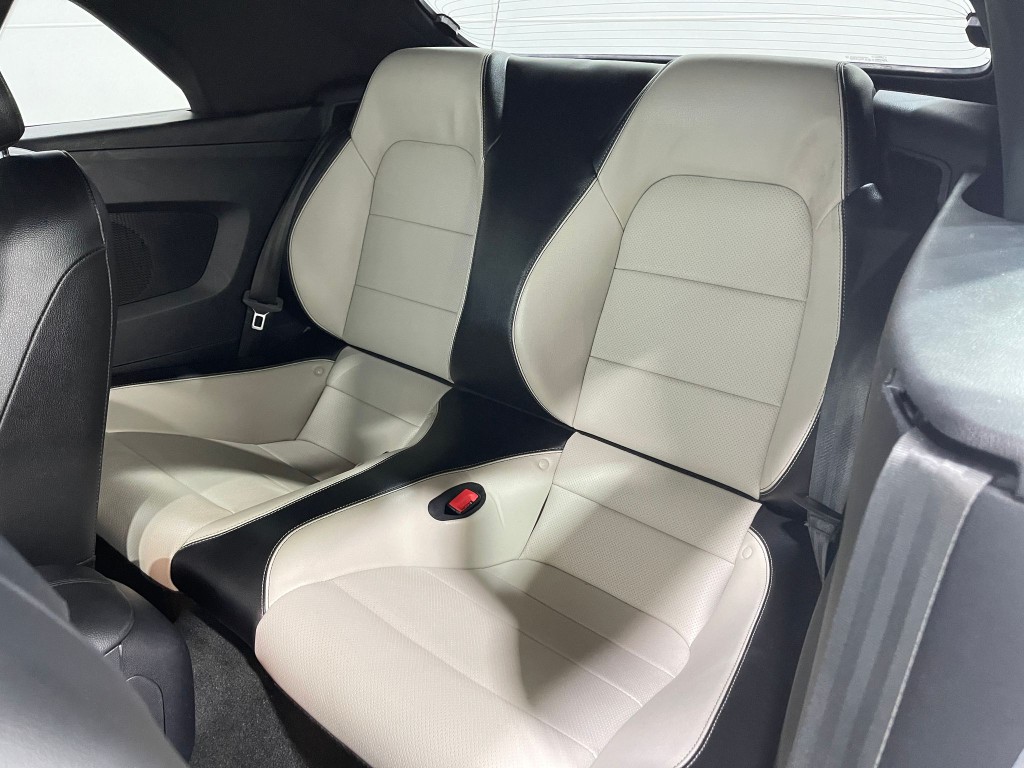 2018 Ford Mustang Image 27