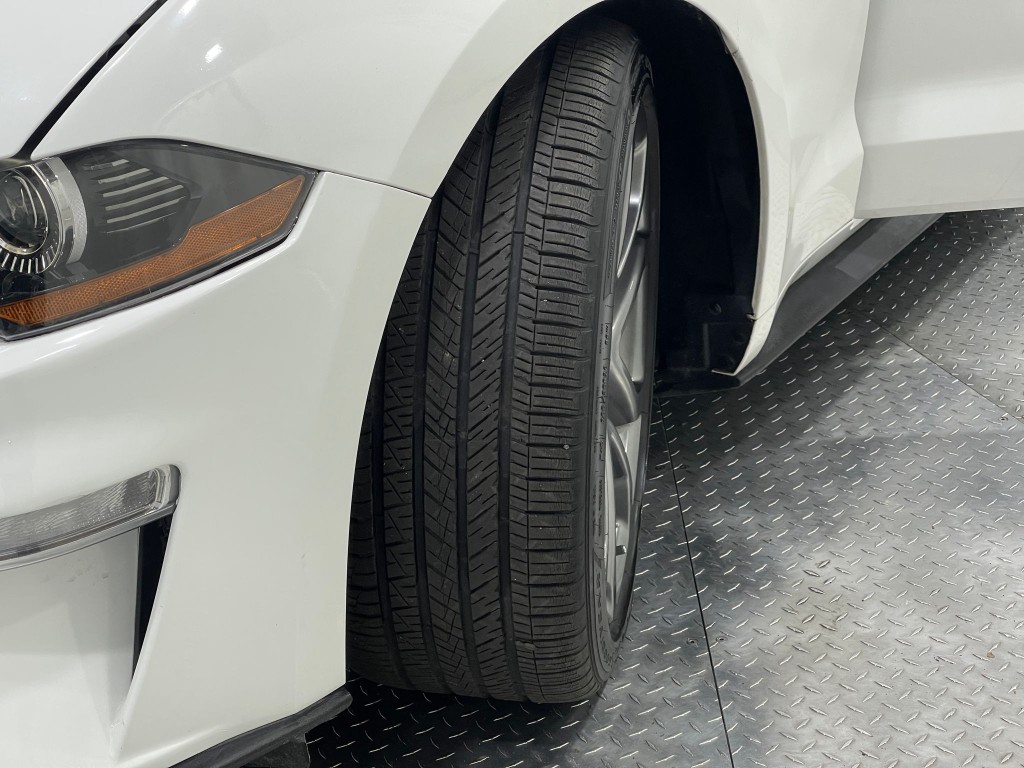 2018 Ford Mustang Image 33