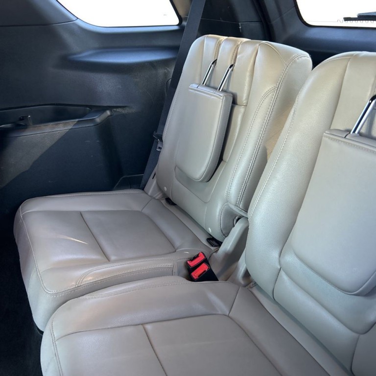 2018 Ford Explorer Image 15