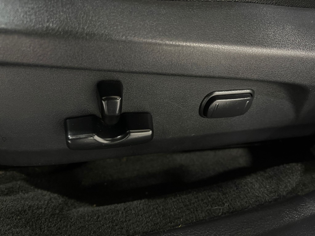 2013 Subaru Outback Image 17