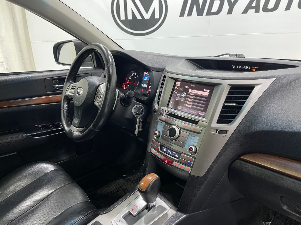 2013 Subaru Outback Image 20