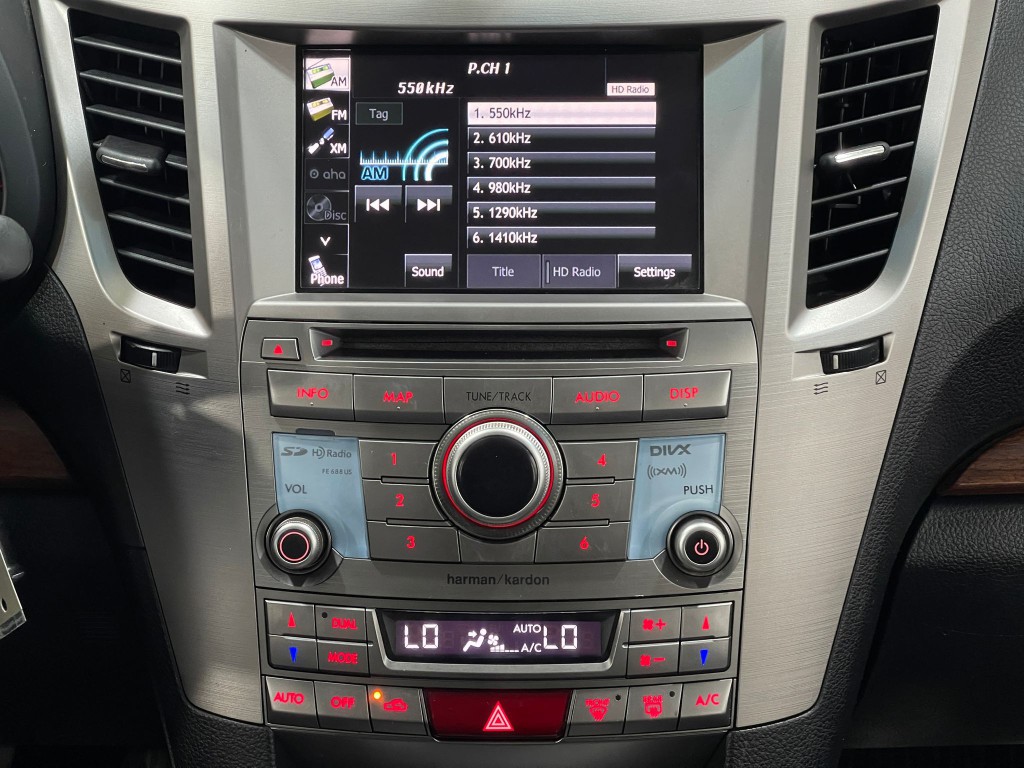 2013 Subaru Outback Image 24