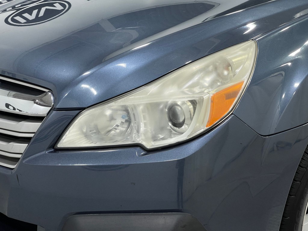 2013 Subaru Outback Image 32
