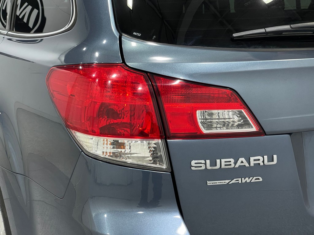 2013 Subaru Outback Image 33