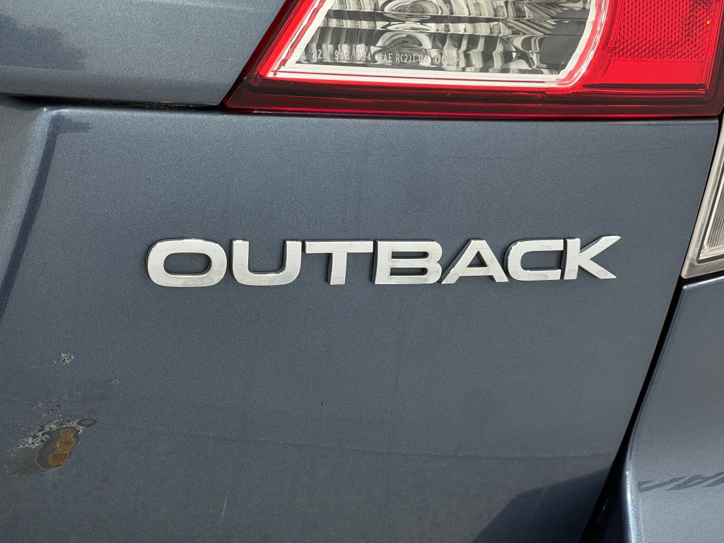 2013 Subaru Outback Image 39