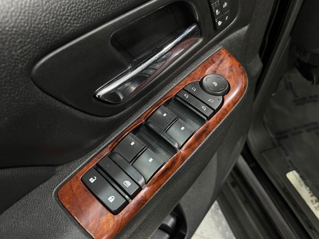 2011 Chevrolet Tahoe Image 15