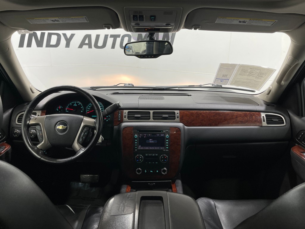 2011 Chevrolet Tahoe Image 18
