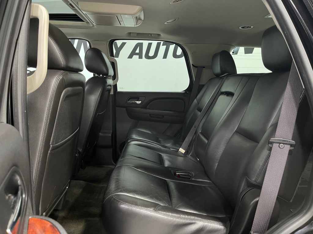 2011 Chevrolet Tahoe Image 29