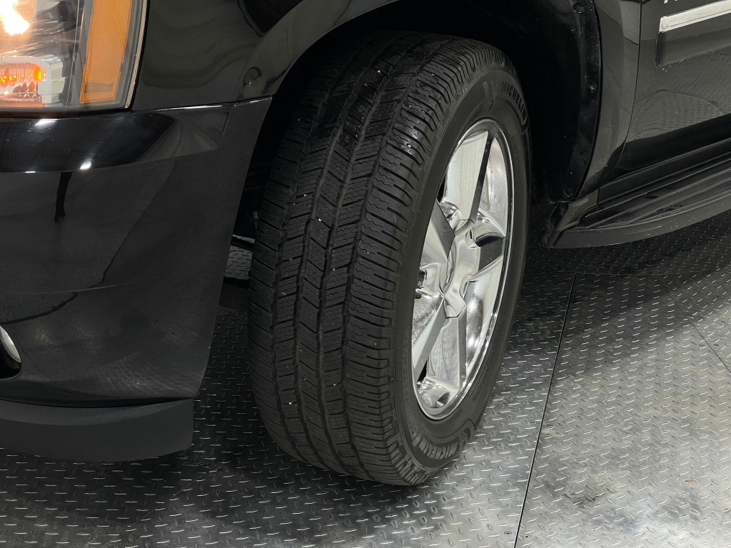 2011 Chevrolet Tahoe Image 35