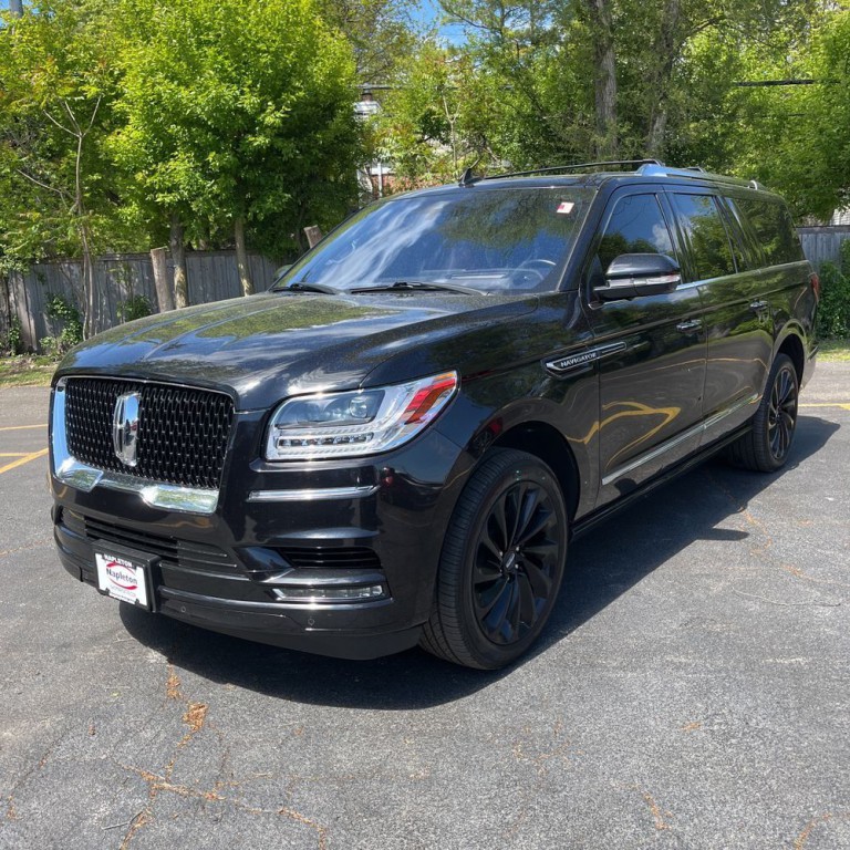 2020 Lincoln Navigator Image 2