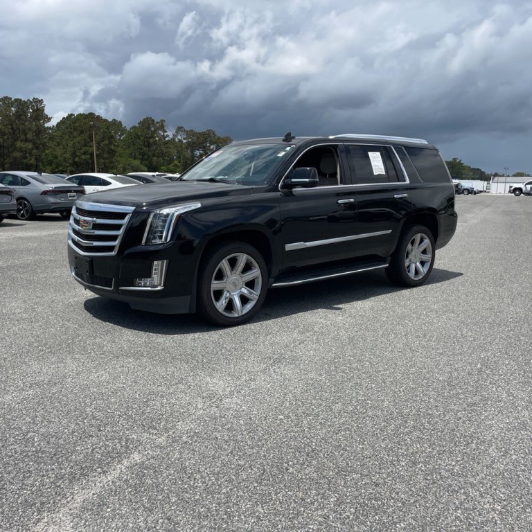 2020 Cadillac Escalade Image 2