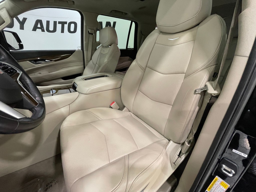 2020 Cadillac Escalade Image 14