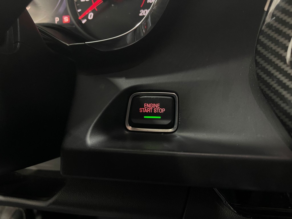 2019 Chevrolet Camaro Image 18