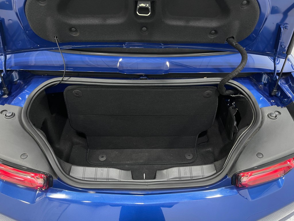 2019 Chevrolet Camaro Image 25