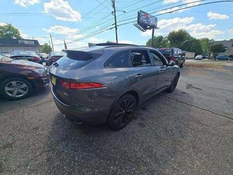 2019 Jaguar F-PACE Image 3