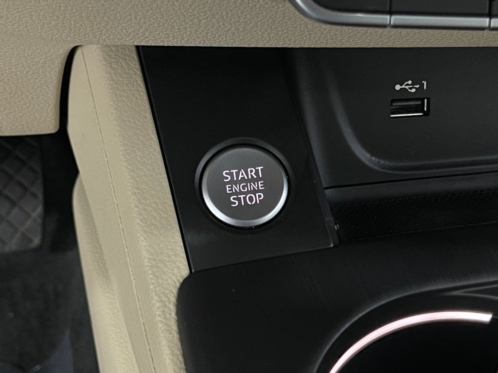 2018 Audi A4 Image 21