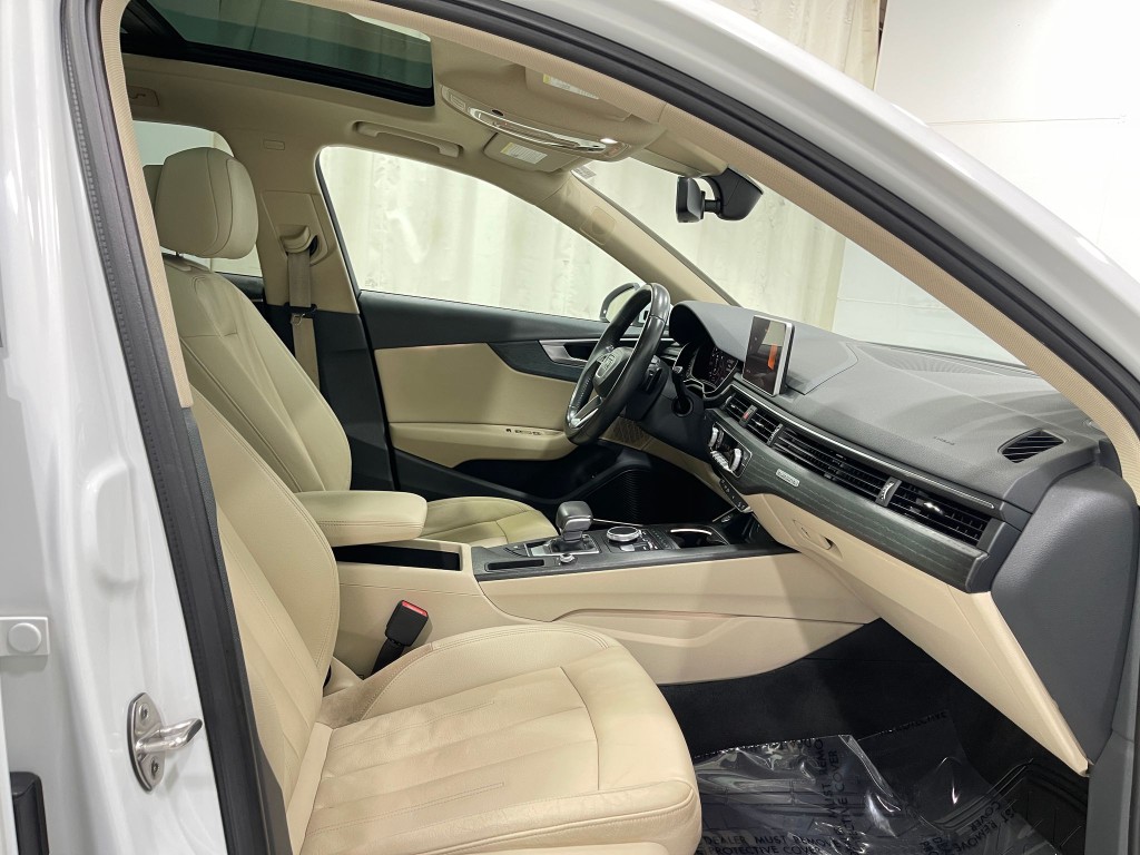 2018 Audi A4 Image 32