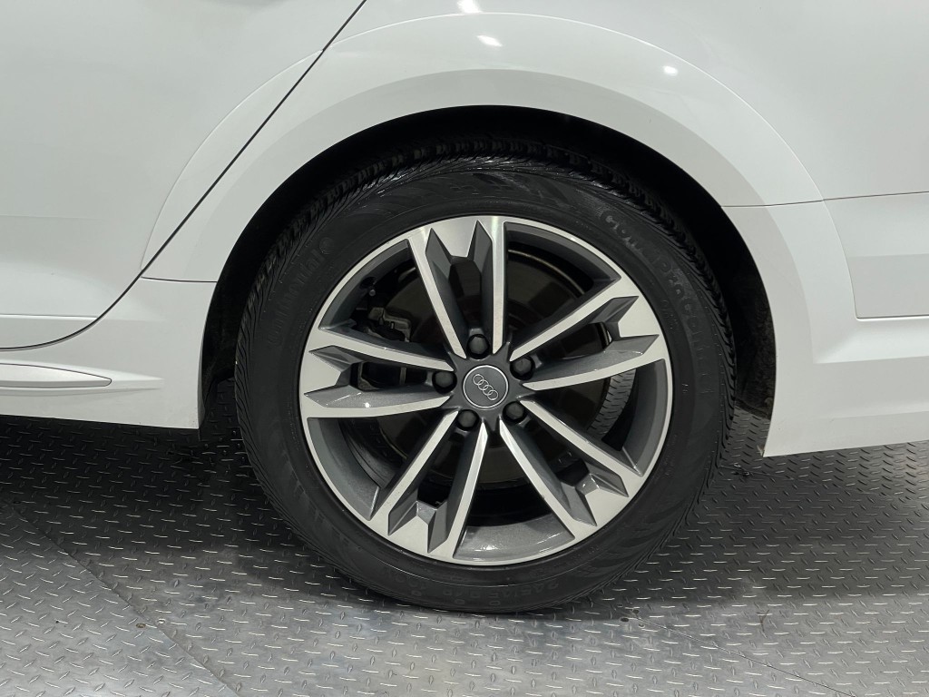 2018 Audi A4 Image 35