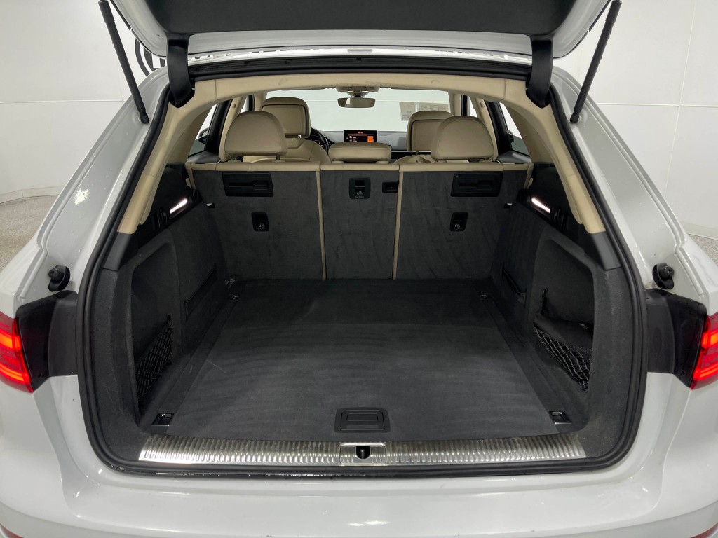 2018 Audi A4 Image 26