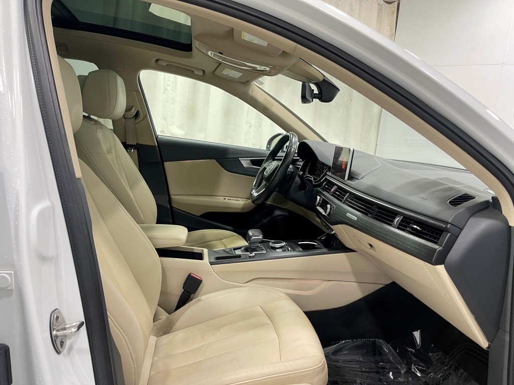 2018 Audi A4 Image 32
