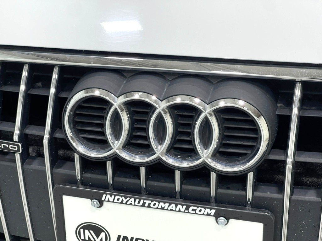 2018 Audi A4 Image 38