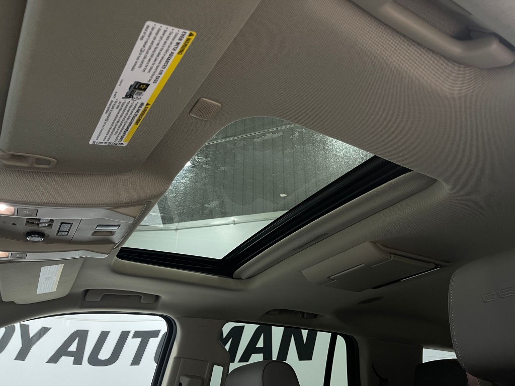 2018 GMC Yukon Image 12