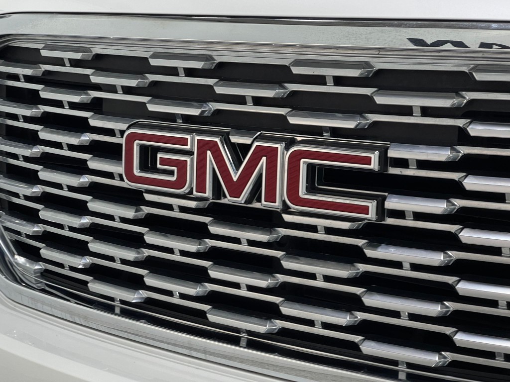 2018 GMC Yukon Image 41